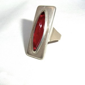 Jorgen Jensen Denemarken Denmark modernist pewter modernistische 60er jaren tinnen adjustable verstelbare ring met blauwe steen, no. 230 1.JPG