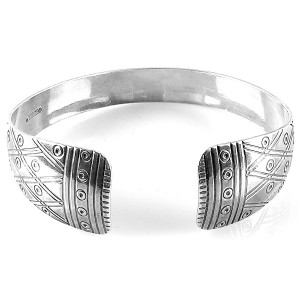 Kalevala Koru Oy Finland vintage modernist folkloric folklorische traditional 925 sterling silver  zilveren Voyri armband cuff bracelet designer 1.jpg