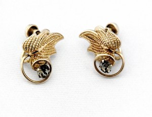 Gold filled 1 20 14 k screw back earrings with smokey rhinestone Vintage Costume oorbellen 1.jpg