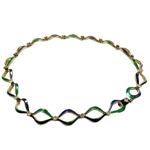 Attwood en and Sawyer A_en_S groen en blauw emaille collier 1970s 1980s green and blue enamel necklace vintage designer UK VK United Kingdom England Engeland Verenigd Koninkrijk 1.jpg