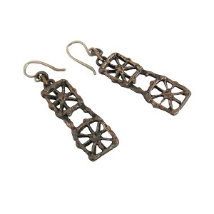 Pentti Sarpaneva bronze bronze lace kant earrings dangle oorbellen Turun Hopea Finland Scandinavian Pitsi vintage designer modernist 7.jpg