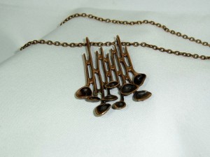 Hannu Ikonen Finland designer vintage modernist necklace ketting hanger pendant reindeer moss rendier mos bekertjes mos bronze brons bronzen a.JPG